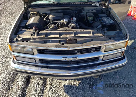 2000 Chevrolet Gmt-400 C3500 из США, поврежденный, VIN 1GCHC33J3YF407092